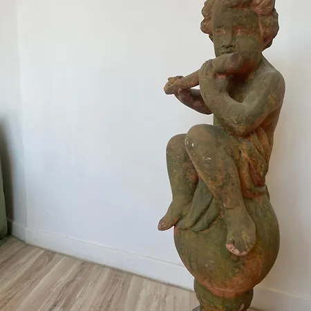 Les Toits Ensoleilles De Madeleine דירה *