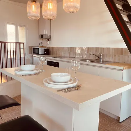 דירה Les Toits Ensoleilles De Madeleine נים