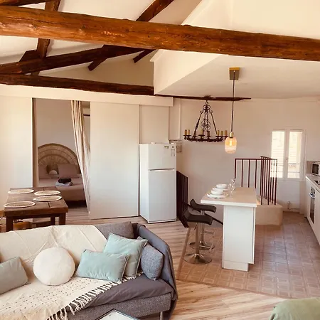 Les Toits Ensoleilles De Madeleine נים